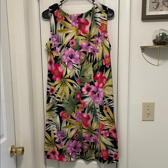 Ronni Nicole Floral Mini Dress - Pink and Green - Picture 5 of 5